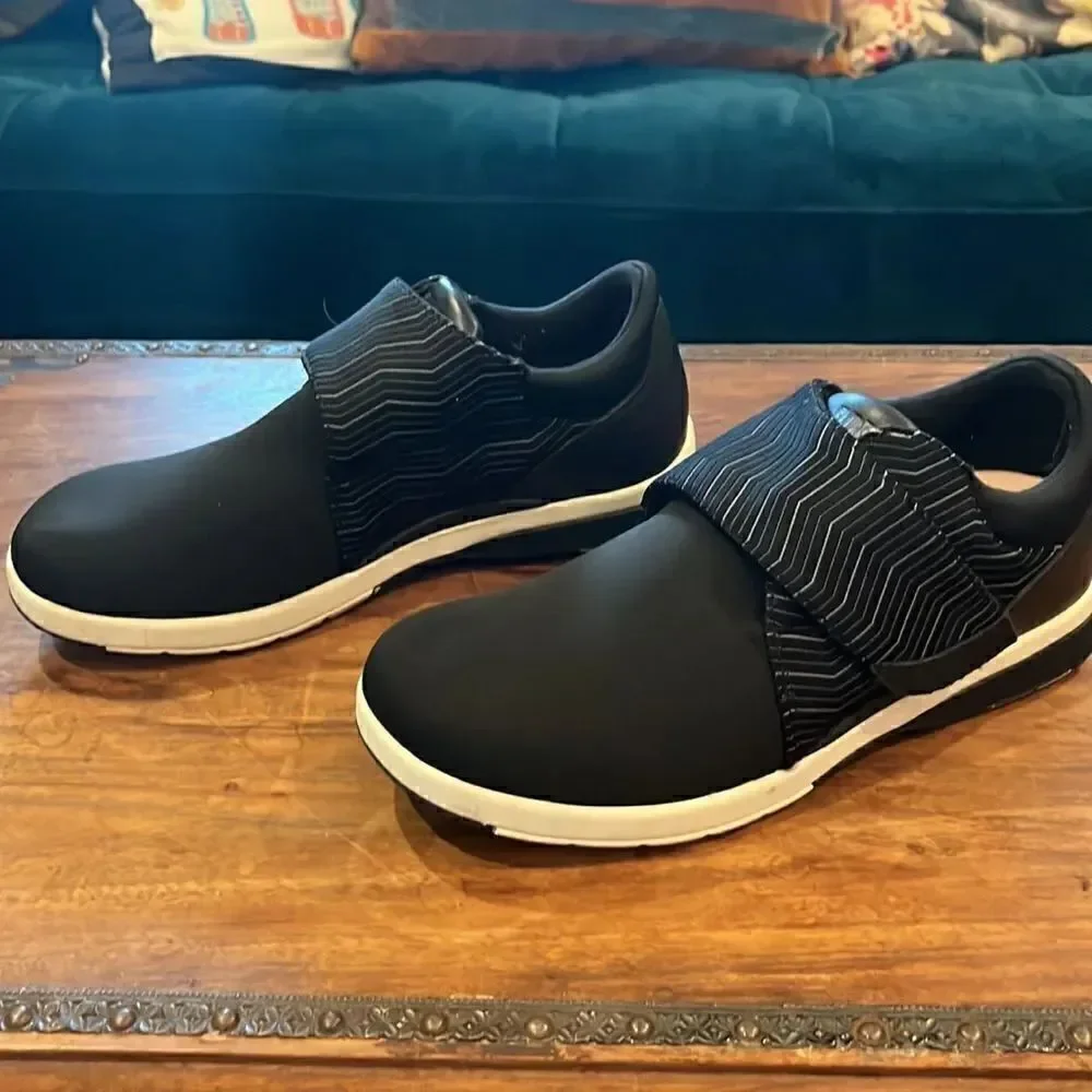 Drew Moonwalkers, black and white, size 8.5 W!